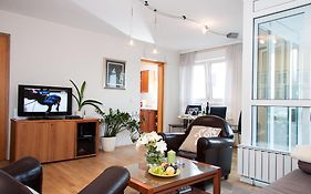 Apartment Avenue